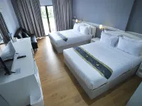 ザ プリンセス ビーチフロント リゾート マン島周辺のホテル