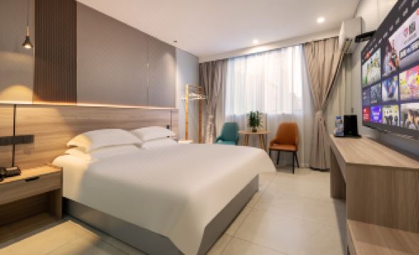 Lai Xinyuan Light Luxury Hotel (Taizhou Jiaojiang Pier 7 Store)