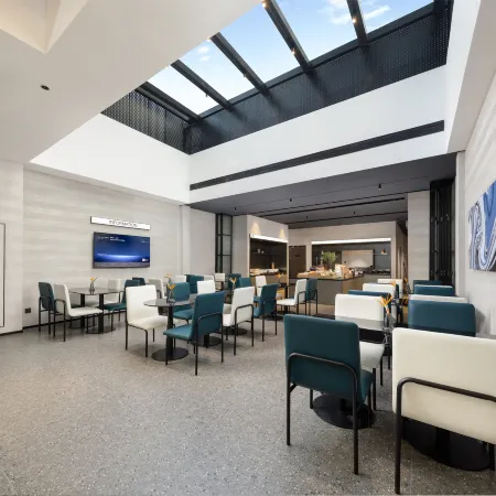 Guangzhou Taikoo Hui Zhengjia Plaza Light Residence Hotel Отели рядом с достопримечательностью «Торговый центр Tee Mall»