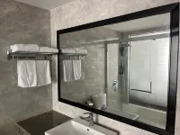 Head Holiday Hotel