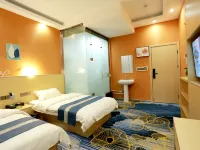 Yichen Hotel (Ningling People's Park) 닝링 호텔