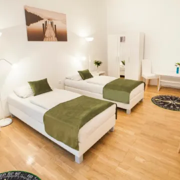 Baross Hotel by Mellow Mood Hotels Отели рядом со станцией Восточная (Восточная) железнодорожная станция