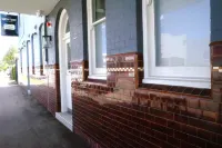 The Sunnyside Tavern, Broadmeadow Mayfield 호텔