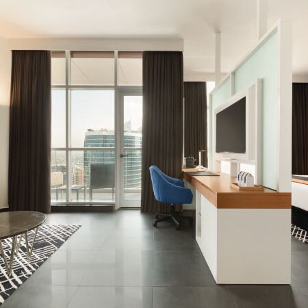 TRYP by Wyndham Dubai Отели рядом с достопримечательностью «Теком»