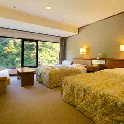 奧道後壹湯之守 Rooms