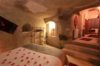 Pacha Cave House