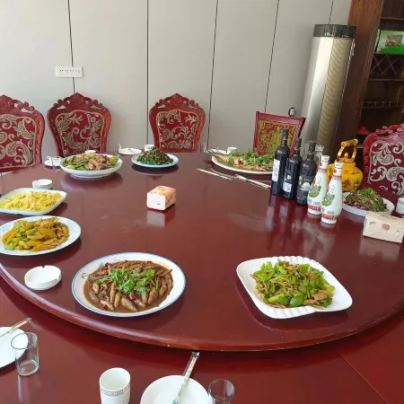 Hengdaohezi Town Waipojia Homestay (Qilidi)