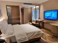 Vienna 3 Best Hotel (Lvliang Lin County Baitongyuan) - Parkplatz