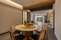 Haiyue Rongting Homestay (Dali Erhai International Ecological City Branch)