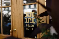 Helen (Хелен) Отели рядом с достопримечательностью «Особняк И. Ф. Паскевича»