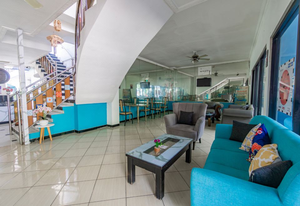 1. Hotel O ..