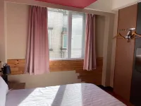 Breeze & Waves A Seaside Inn