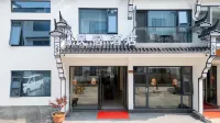 Jiuhuashan Huayuan Hotel (Jiuhuashan Tourist Service Center Dayuan Cultural Park Branch)