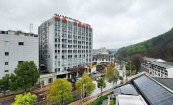 Handsome Tianlu Hotel