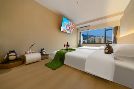 Longmao Elf Hotel (Chengdu Kuanzhai Alley Wenshuyuan Subway Station Branch)