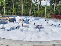 Xiangxieli Nanguo Wenquan Vacation Apartment (Jiahecheng) - Water Park