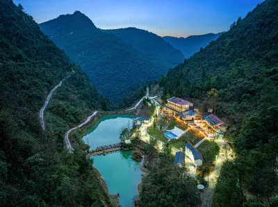 Chongqing Jinfoshan Yumanyinshan Resort Hotel Hotels near Jinfuo Mountain