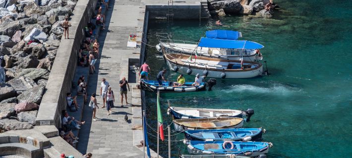 Ventegà Sea View Apartment Hotels in Vernazza