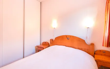 Vacancéole - Résidence les Chalets de la Ramoure Отели в г. Модан