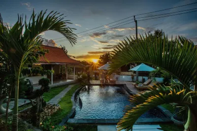 Blue Sky Villa Ceningan فنادق في 