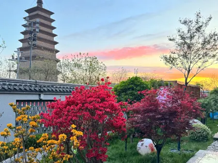 Kaiyuan Xiyue Hotel (Zhengding Gucheng Branch) Отели рядом с достопримечательностью «Linji Joss House»