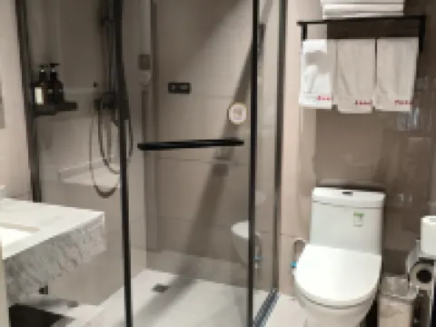 Yangguang Hotel Hotels in Pinghe
