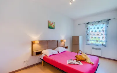 Vacancéole - le Domaine d'Enserune Hotels in Nissan-lez-Enserune