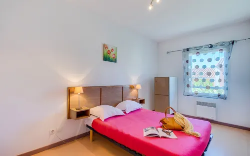 Vacancéole - le Domaine d'Enserune Hotels in Colombiers