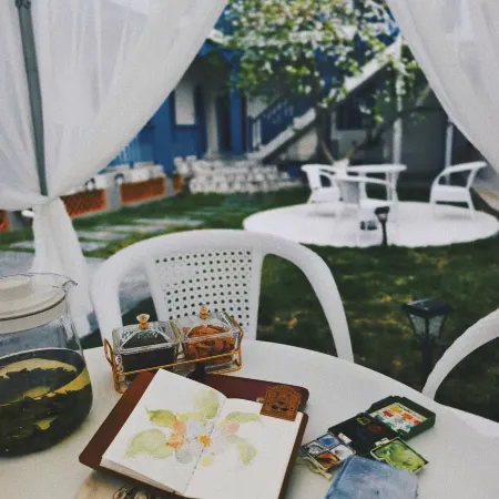 Yi Zhong Yue Ting | Designer Mediterranean Boutique Inn (Tekes Store)