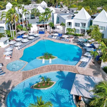 The Mill Resort & Suites Aruba Отели рядом с достопримечательностью «Пляж Палм-Бич»