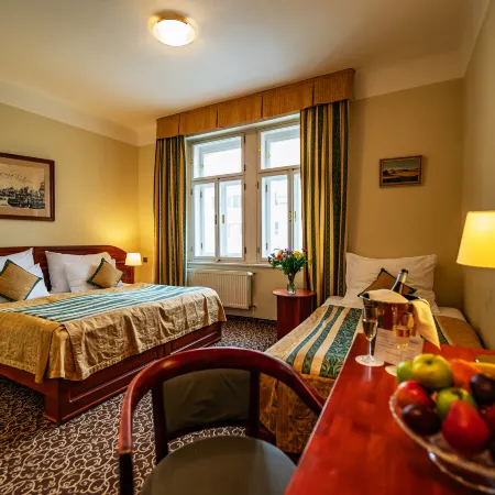 Hotel U Divadla - Czech Leading Hotels Отели рядом с достопримечательностью «Прага 04»