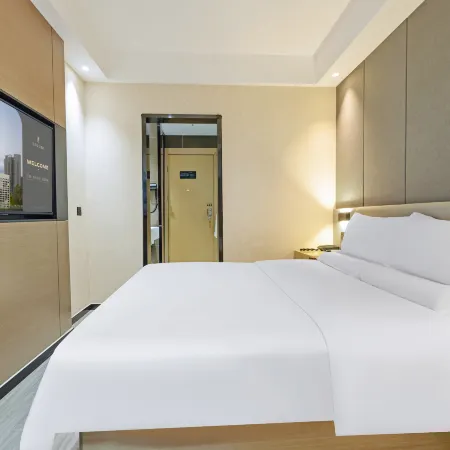 Yilong Anyun Hotel (Aksu Old Street Night Market)