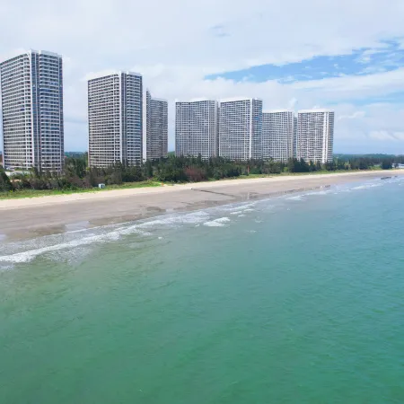 Qifan Star Sea View Apartment (Dinglongwan Ocean Kingdom Branch)