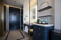 XANA Deluxe Hotel (Shenyang Zhongjie Palace Museum Xiaoheyan Morning Market Branch)