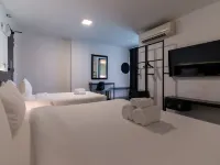 Bed Nimman - Adults Only Hotels near وات لوكمولي
