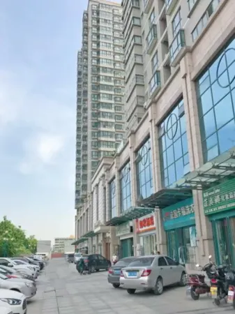 Homeinn Hotel (Xi'an Chang'an University Town Ziwu Avenue) Отели рядом с достопримечательностью «Hailian Temple»