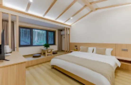 Xiantan Shiguang Homestay (Taohuatan Scenic Area)