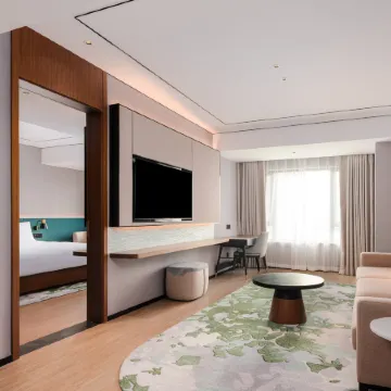 Hilton Garden Inn Taiyuan Jiefang Road Отели рядом с достопримечательностью «Бассейн Черный Дракон»