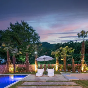 Liyang Nanshan Bamboo Sea Dreamland Art Hot Spring B&B