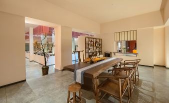 PROS Pǔnuòsī Hotel