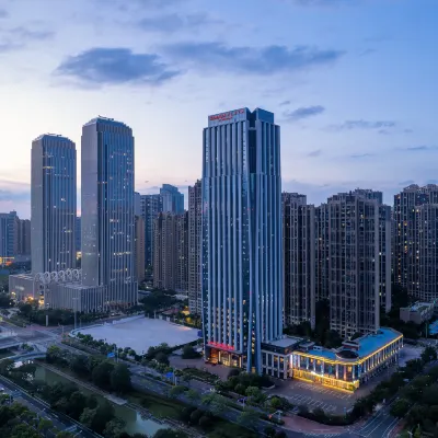 Ramada Plaza by Wyndham Wuhan Hanyang Hotels near Wuhan Qingchuan Junior High School (Yingcai Campus)