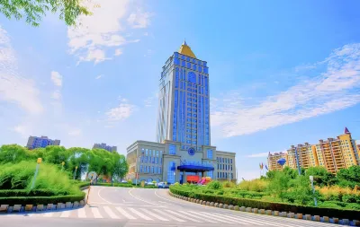 Baolong International Hotel Hotel in zona Firefly Stream Cave