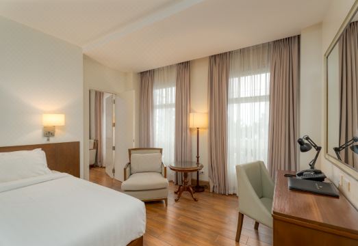 더 레이크 호텔 타가이따이 뷰