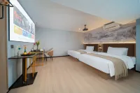 Kaise Hotel (Fenggang Sports Center Jingangcheng Commercial Pedestrian Street)