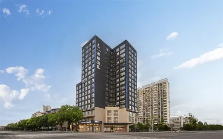 Lavande Hotel (Jingdezhen Taoxichuan Creative Square)