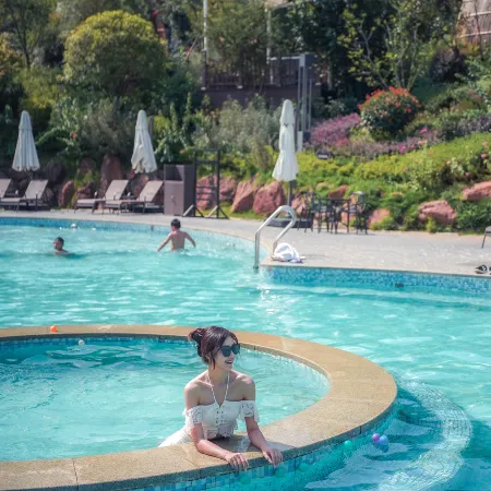 Paradise Hot Spring Hotel