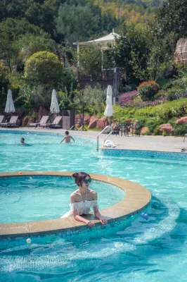 Paradise Hot Spring Hotel