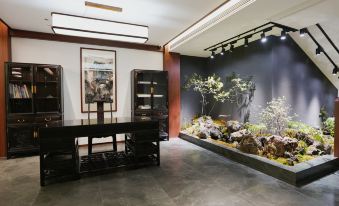 Millennium City Park West Garden No. 3 Homestay (Wansui Mountain Wuxia City)