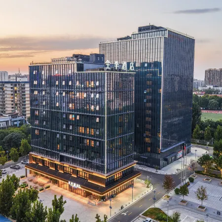 JI Hotel (Langfang Beihua Aerospace Industrial College)