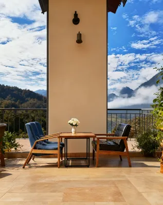 Bome Tibethostel Resort Hotel Hotels near Liya Doka